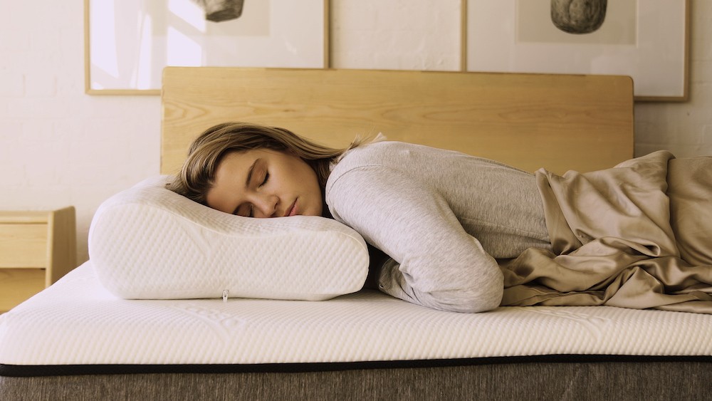 7 Memory Foam Pillow Benefits